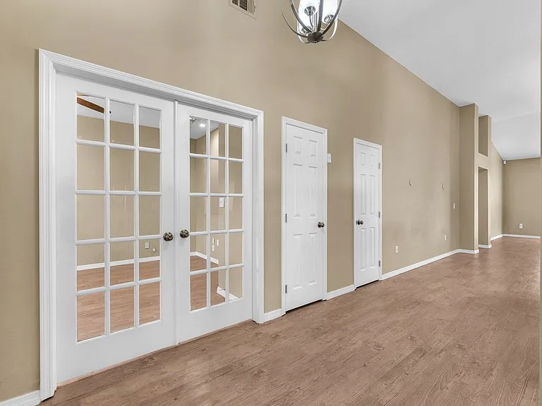 17738 Nathans Dr — Photo 5