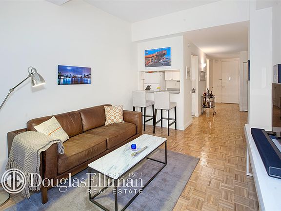 2nd image of 88 Greenwich St APT 306