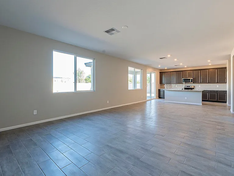 1434 E Pisa Dr — Photo 12