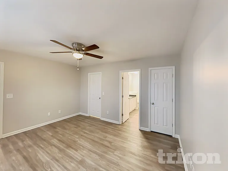 800 Maryfield Dr — Photo 9