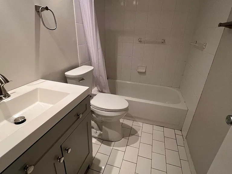 31 Westbury B #31 — Photo 10