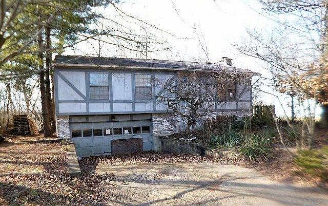 1st image of 1028 Arrowhead Dr