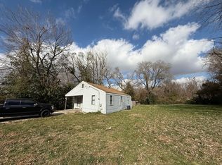 2351 E Pacific Street, Springfield, MO 65803