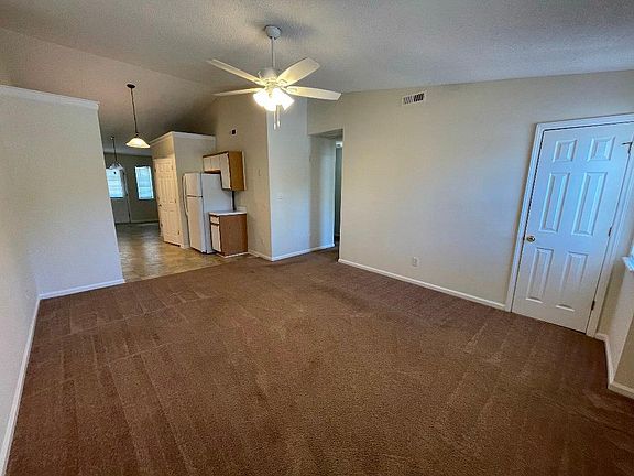 3rd image of 104 Benin Ct #A