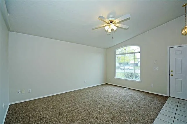31 N State St — Photo 10