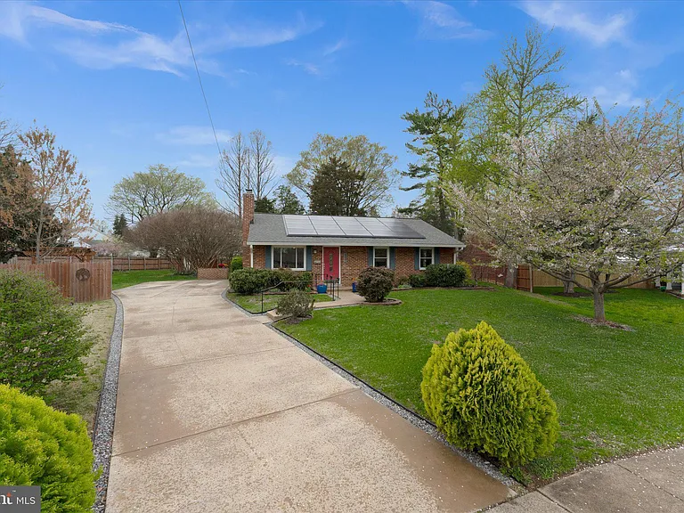 6327 Everglades Dr — Photo 4