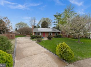 6327 Everglades Dr, Alexandria, VA 22312