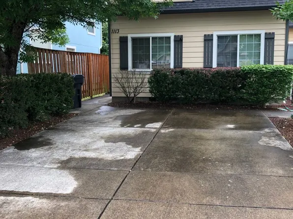 1113 NW 27th St, Corvallis, OR 97330