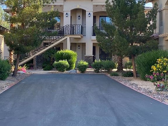 2nd image of 50670 Santa Rosa Plz APT 1