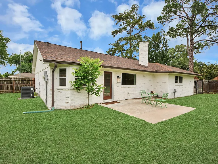 7403 Shady Arbor Ln — Photo 37