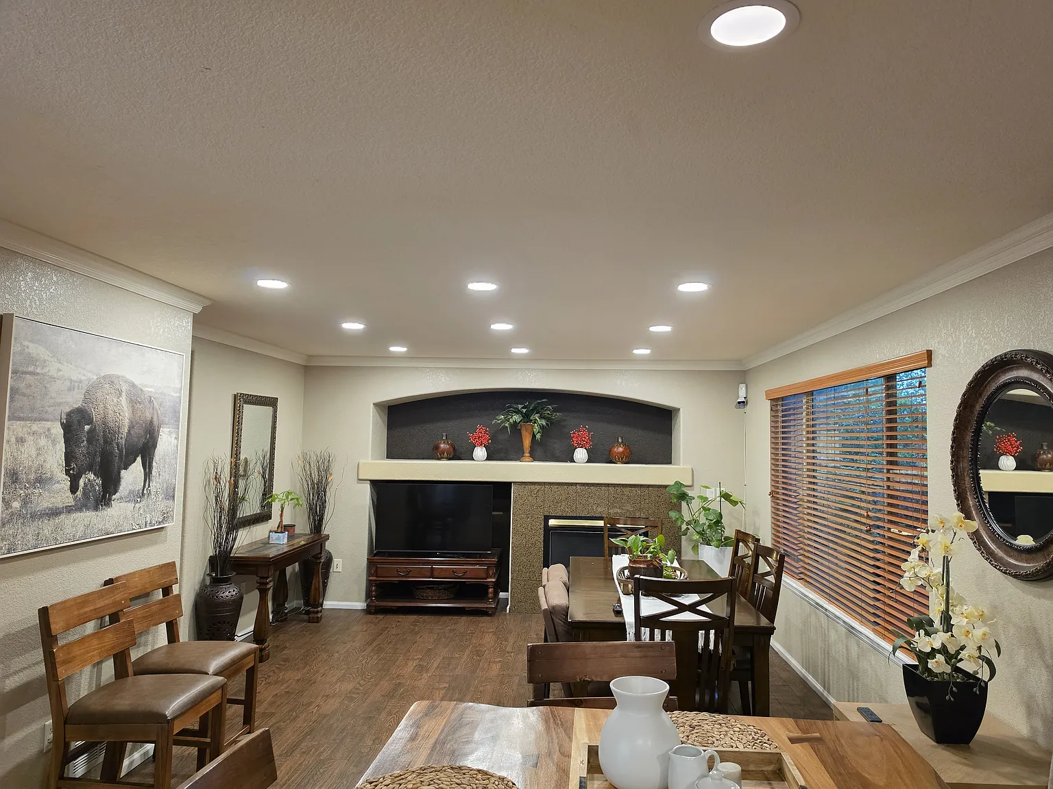 5 bed, 3.5 bath, 3102 sqft, $3,900 — Photo 4