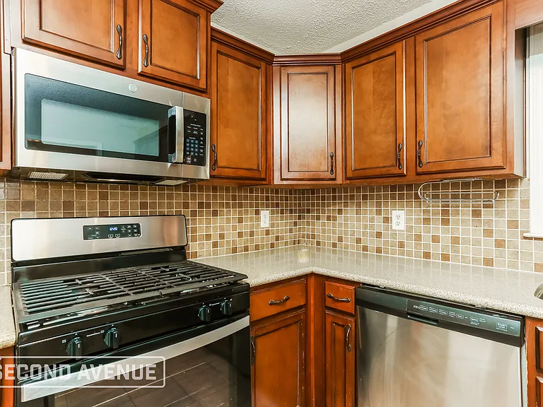654 Ladora Dr — Photo 3