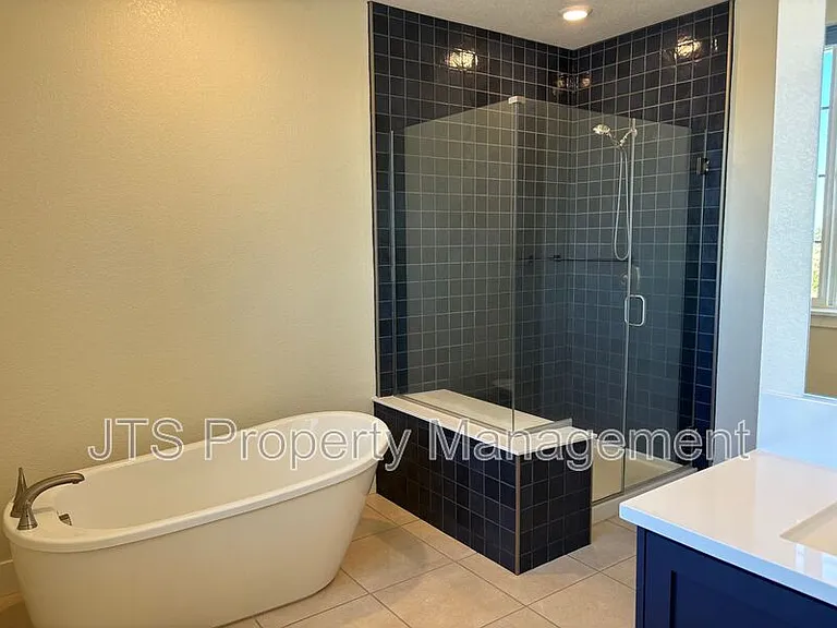 12086 Mircado Way — Photo 17
