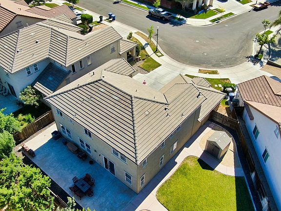 3rd image of 236 Durer Dr