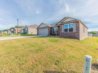 1195 Meadows Edge Ln, Alexander, AR 72002