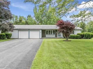 39 Fairview Dr, Brockport, NY 14420