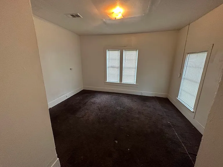 1221 Taylor St — Photo 6