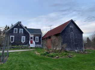 1135 Pleasant St, Blue Hill, ME 04614