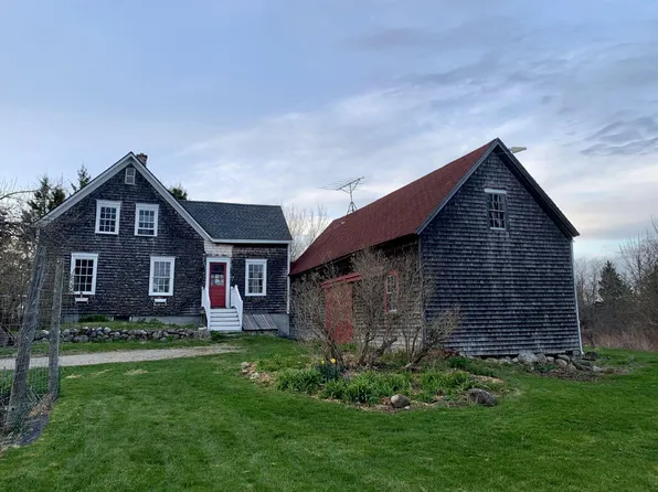 1135 Pleasant Street, Blue Hill, ME 04614