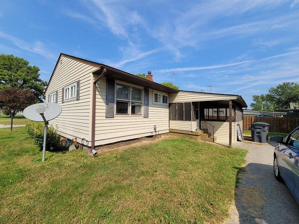 703 E 10th St, Rushville, IN 46173 Zillow