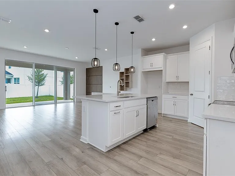 7910 Waterfield Ave — Photo 6