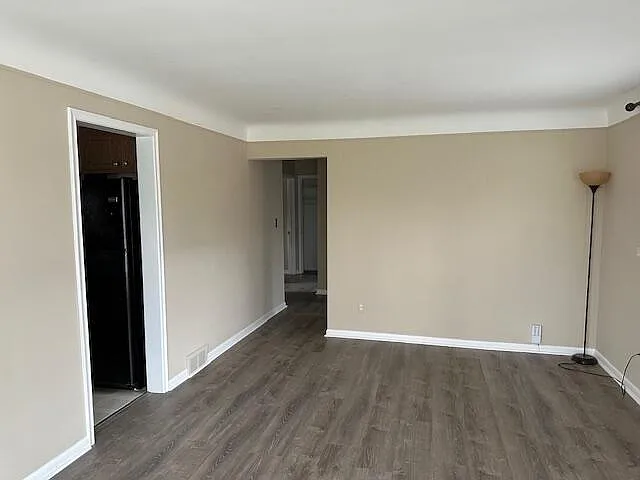 18547 Hillcrest St — Photo 30