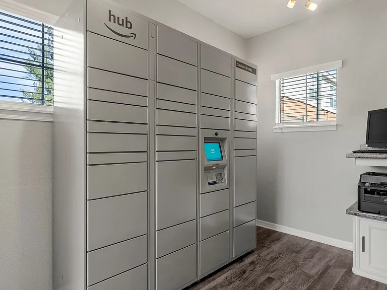 Residents enjoy 24/7 access to their packages with our Amazon Hub package lockers.