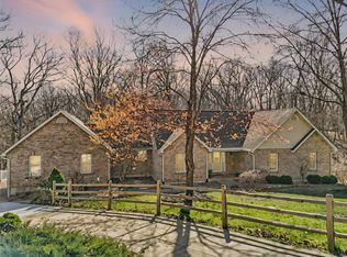33 Greenview Dr, Defiance, MO