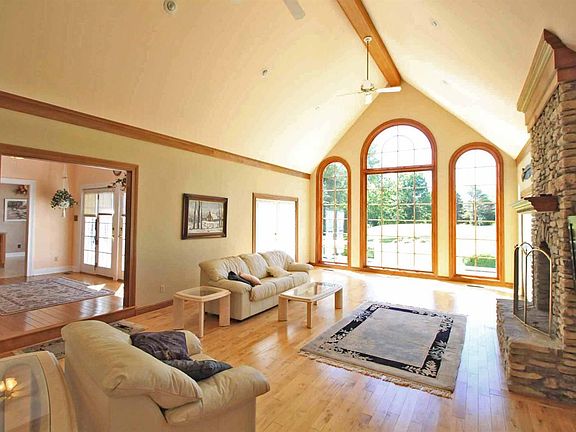 3rd image of 1469 Muirfield Ct