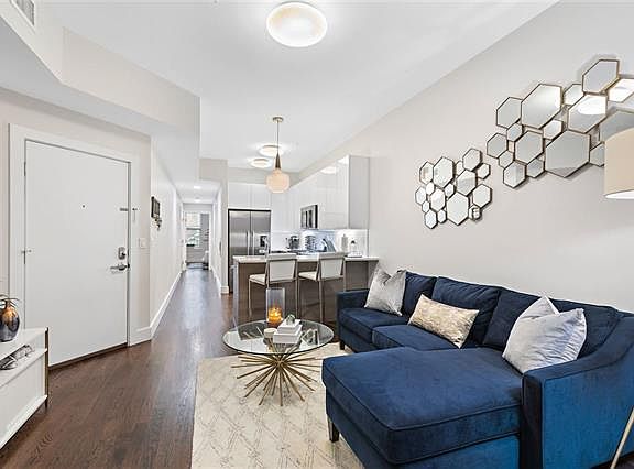 5th image of 267 Baldwin Ave Unit 301