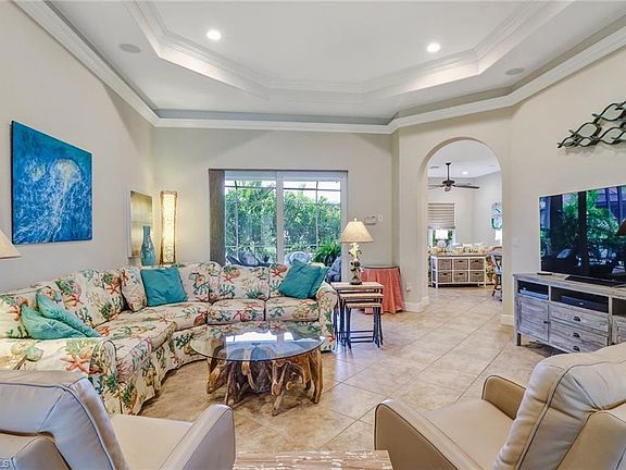 4th image of 24810 Avonleigh Ct