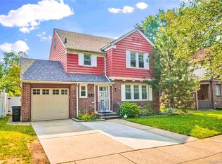 3029 143rd St, Flushing, NY 11354