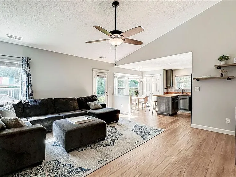 6265 Saddletree Dr — Photo 3