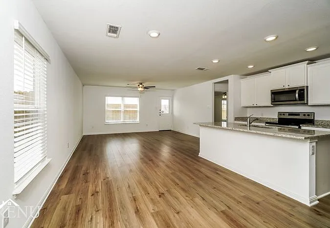 129 Scarborough Bnd — Photo 9