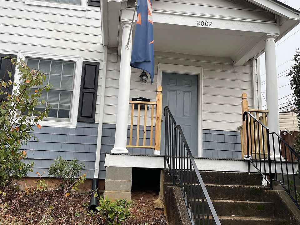 1st image of 2002 Parkwood Ave