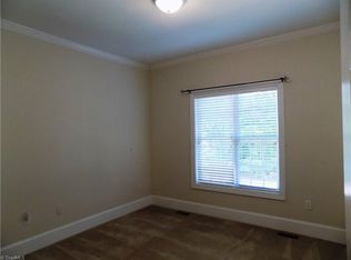 115 Hunters Glen Dr, Summerfield, NC 27358