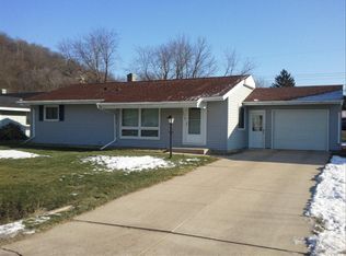 1210 Shorewood Dr, La Crosse, WI 54601