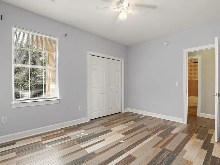 5554 Palm Lake Cir — Photo 61