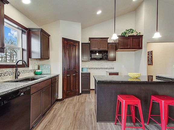 photos of similar home