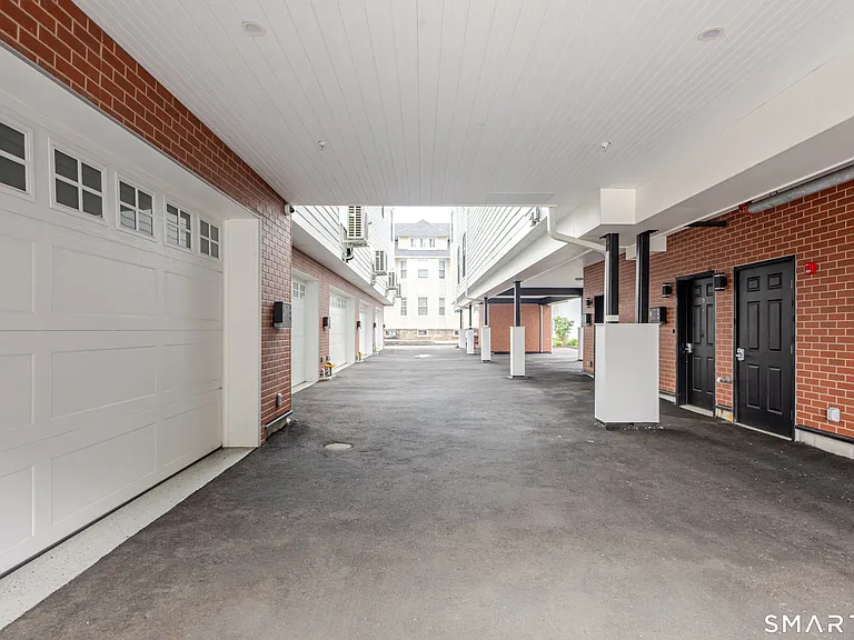 1385 Washington Blvd #5 — Photo 3