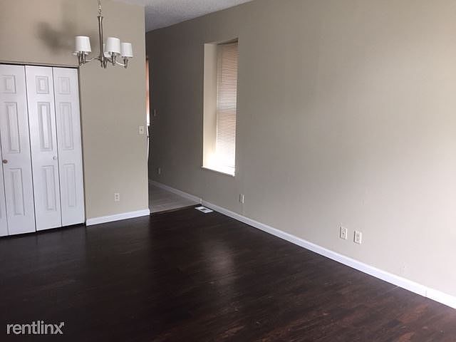 4223 Living room 1