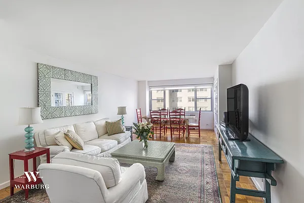 Sold by Warburg | media 1