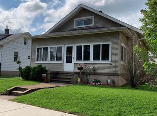 812 W Main St, Mascoutah, IL