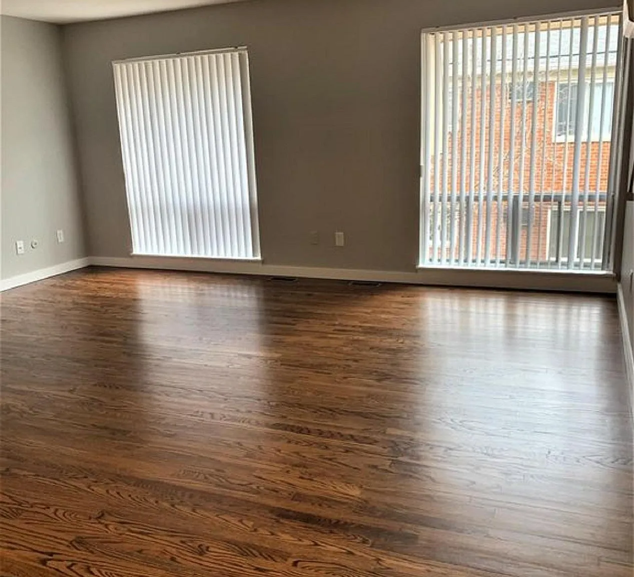 Breckenridge Apartments — Photo 2