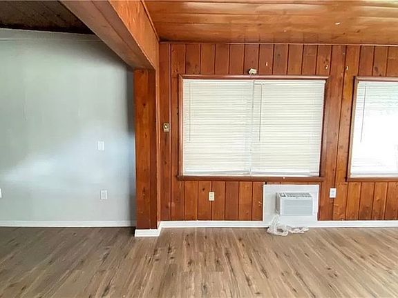 2nd image of 307 S Montgomery Ave #B