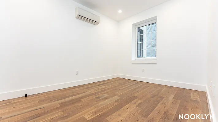 Rented by Nooklyn NYC LLC | media 7