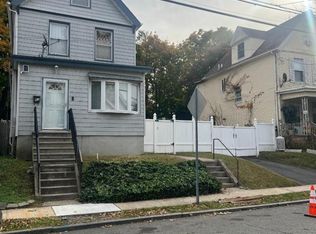 80 Smith St, Irvington, NJ 07111