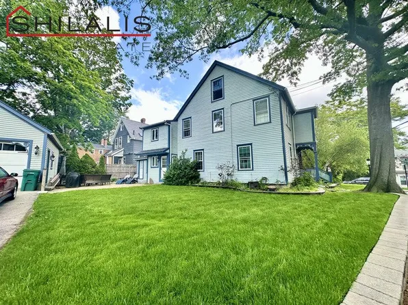 (undisclosed Address), Newton, MA 02458