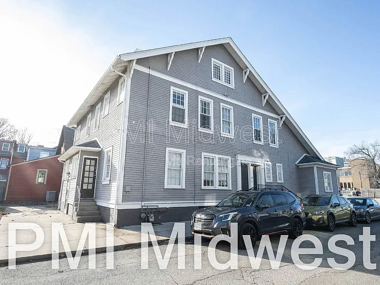 125 E 17th St #1 — Photo 12