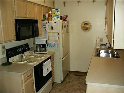 4th image of 133-135 Maxwell Ct